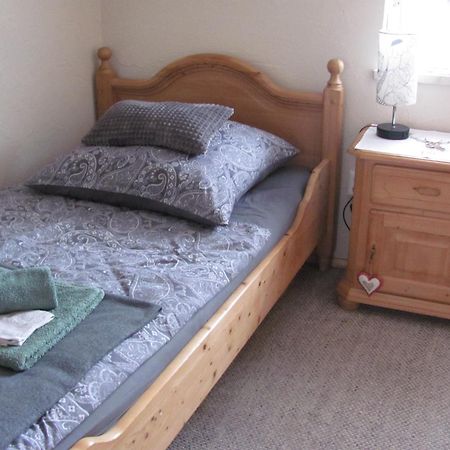 #2 Ruhiges Gemuetliches Ferienzimmer Mit 2 Einzelbetten Gemeinschaftsbad W-Lan Airport Nah Late Night Check In Haus Nr 9,5 Trunkelsberg Exterior foto